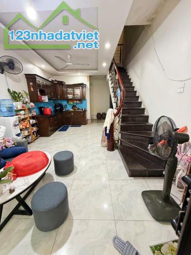 BÁN NHÀ THẠCH BÀN LONG BIÊN, 45M², 4 TẦNG, MT 4.3M, GIÁ 5.1 TỶ (TL) - 1