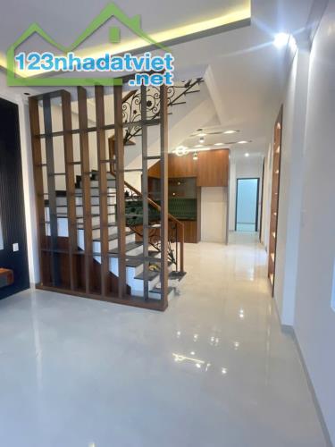 Villa 2 Tầng Sắp Hoàn Thiện KQH Phan Kế Bính - 3