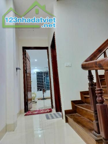 Hiếm! Bán nhà Đình Thôn, 34m2 x 5 tầng, tặng nội thất, nhà dân xây chắc chắn, 6.3 tỷ - 2