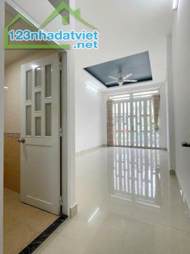 Mặt tiền 3.5*15m kinh doanh Âu Dương Lân P2Q8 - 3