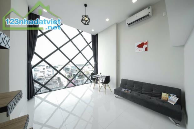 Duplex view cửa kính siêu đẹp Full nội thất