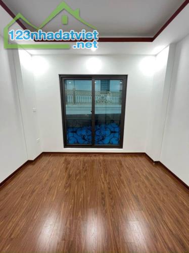 Nhà xây mới 3 tầng-40m2 GẦN chợ Phượng Nghĩa Phụng Châu. Giá 2.55 tỷ Lh 0986498350 - 3