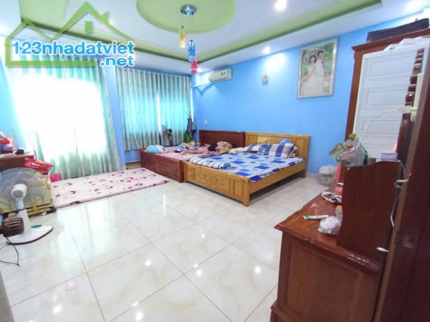 CHO THUÊ NHÀ NGUYÊN CĂN 100M2 4 LẦU 4PN ĐƯỜNG LÊ THỊ RIÊNG TA 14TR/TH