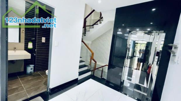 MẶT TIỀN KHU SÂN BAY - 74m2, NGANG 4.5m VUÔNG VỨC - 6 TẦNG THANG MÁY -  CHỈ HƠN 200 TRIỆU/ - 2