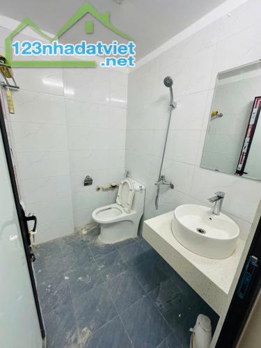 NHỈNH 12 TỶ! BÁN NHANH CCMN HOÀNGMAI, 80 M2, MT 5m, 14 PHÒNG· - 3