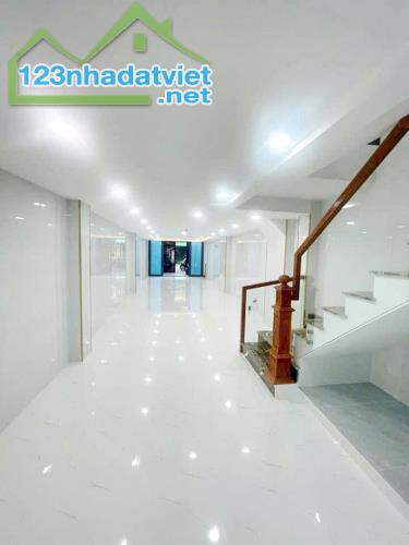 Bán CHDV mới vị trí đẹp mặt tiền đường Âu Dương Lân P.3 Quận 8 - 4