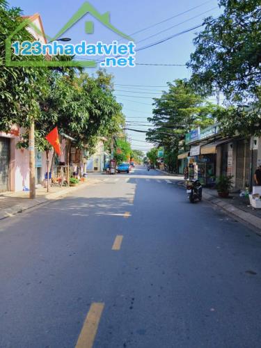 SIÊU PHẨM _MẶT_TIỀN_KINH_DOANH 🟢 đường 12M 🟡 3Tầng BTCT 🔴 xe chạy NƯỜM NƯỢP  📍 Đường - 5