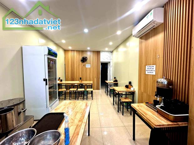 Bán Nhà Mặt Phố Chùa Láng, Đống Đa, DT 86m2, ô tô tải tránh, Vỉa Hè Kinh Doanh, Hơn 20 Tỷ - 2