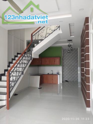 (60M2 ) NHÀ 1 TRỆT 2 LẦU 3PN LÃ XUÂN OAI. LONG TRƯỜNG, ĐƯỜNG NHỰA O TÔ TRÁNH NHAU GIÁ 4 - 1