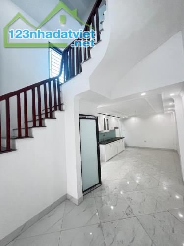 🏡 BÁN CCMN NGÕ 734 KIM GIANG  - LÔ GÓC, 7 PHÒNG - GIÁ 6.9 TỶ 📞 HẰNG MINI - 2