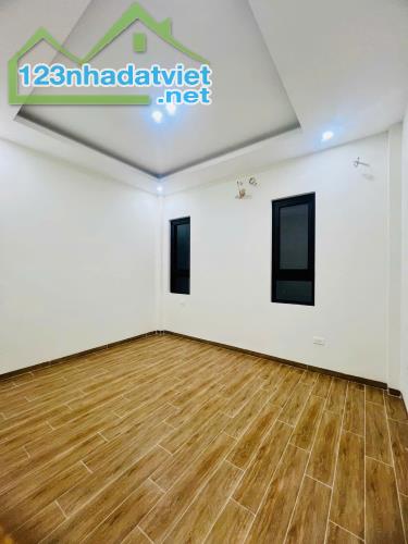 Bán Gấp Nhà Thái Hà - Q. Đống Đa 40m2 x 4T, MT 4M, Giá Chỉ 13.3 Tỷ.