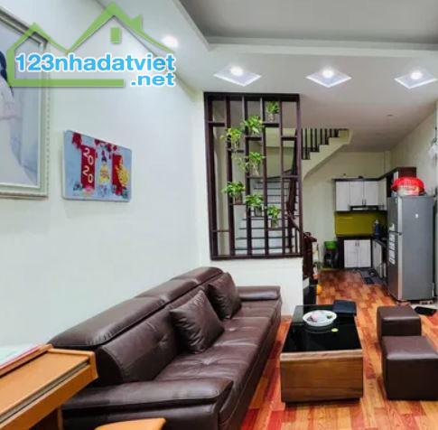 Bán nhà Mỹ Đình 37m², 4 tầng – Nhà lô góc thoáng sáng, chỉ 5.7 tỷ! - 2