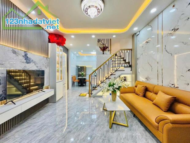 Nhà  mới xây 52m2 ngay Âu Cơ quận tân bình DIỆN TÍCH RỘNG vào ở ngay