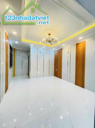 🏠Bán Nhà Hiệp Bình, 5 Tầng, 123m2, sát Mặt tiền, Xe hơi ngủ trong nhà, Tặng nội thất - 1