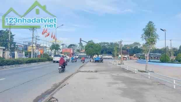 Bán nền đất 7x28m nở hậu 9m ( tổng 394m2),  giá 2.85 tỷ, Xã Đức Hòa Hạ,  Đức Hòa, Long An