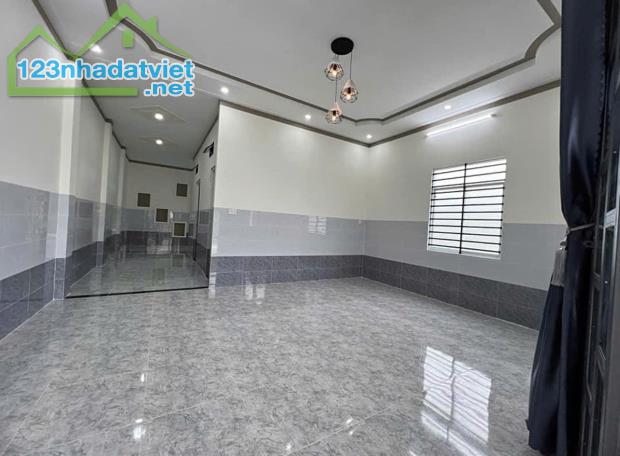 Cần bán Căn nhà Ở Đường Số 12 Tân Thông Hội Củ Chi 150m2 Sổ Hồng Riêng 580triệu bao Phí