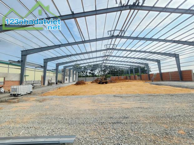 Cho thuê 2800m2 XƯỞNG 100% mới Tân Uyên KCN VSIP 2  Gía : 220 triệu/thg , PCCC tự động - 4