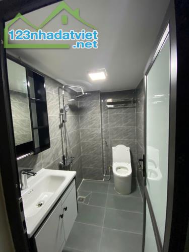 Quá hời! Bán nhà Hồng Tiến - Ô tô, kinh doanh, chỉ hơn 9 tỷ - 43m2*5T*3.8m - sát Tâm Anh - 4