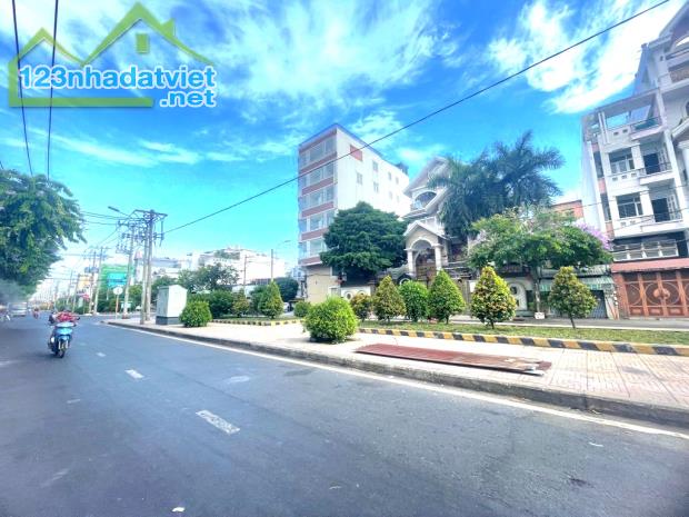 Mặt tiền đường đôi 30m, ngay nguyễn sơn, 80m, góc 2 mặt, 4x20m,7.xx tỷ - 2