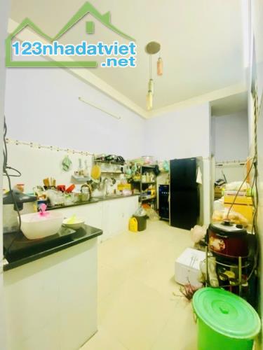 Bán Nhà HXT Thông Tân Hương, Víp Tân Phú, 160m2, 4 Tầng Nở Hậu, Nhỉnh 15 Tỷ TL. - 1