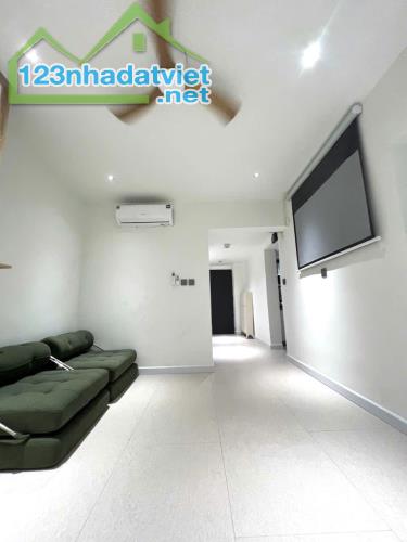 Nhà Tập thể TRUNG TÂM Đống Đa 50m2 – 2,8 tỷ - TẶNG FULL NỘI THẤT - 2