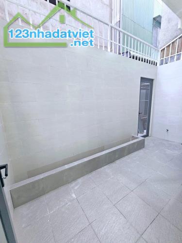 BÁN NHÀ RIÊNG ĐƯỜNG 835, 2,2 TỶ, 115M2, 4PN + 3WC/ PT, ĐẦY ĐỦ NỘI THẤT - 3