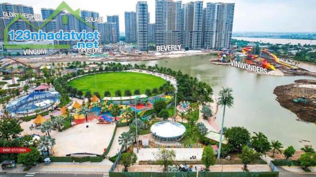 bán căn 2pn giá 2ty2 có nội thất  vinhomes grand park - 2