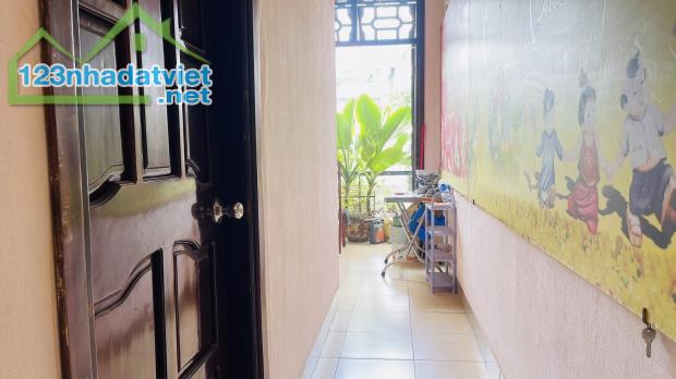 🏡 Bán Nhà Kiên Cố - Cách Mặt Tiền Núi Thành Chỉ 30m 65m2 2 tầng chỉ hơn 3 tỷ - 1