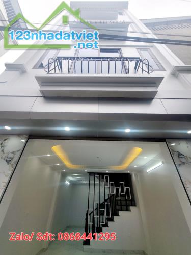 Bán nhà 5 tầng mới xây, diện tích 33m², lô góc 2 mặt thoáng, vào ở ngay, 4 đồng hơn