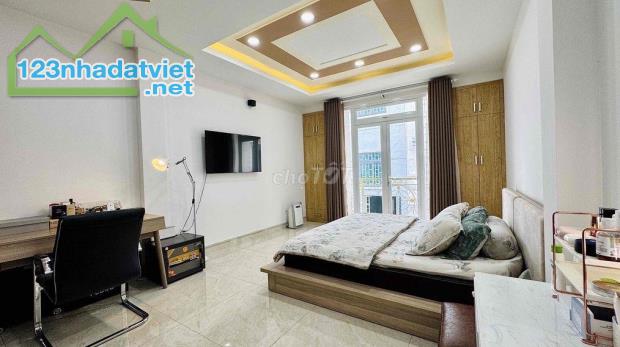 Bán nhà HXH Quốc Lộ 13 Khu công chức 160m2 sàn 3 lầu giá chỉ 8,5 tỷ - 1