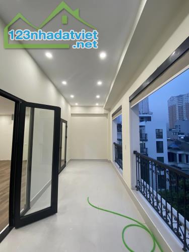 PHÂN LÔ VIP ĐỖ QUANG GARA ÔTÔ TRÁNH THANG MÁY VIEW VƯỜN HOA KD ĐỈNH 94m2 8T MT 7.5m SỔ ĐẸP - 2