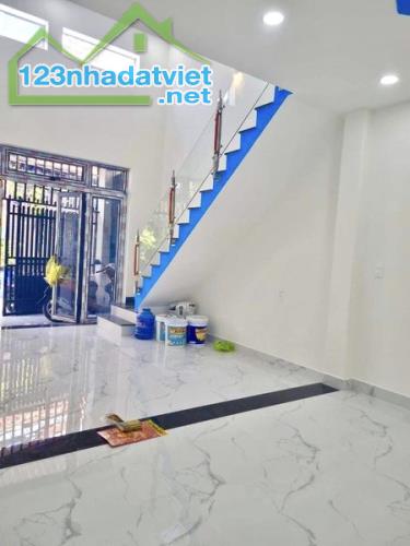 NHÀ GIÁ TỐT - SỞ HỮU NGAY - GẦN XA LỘ HÀ NỘI - TÂN PHÚ -Q9 - 52m2 - 2TẦNG - MỚI Ở NGAY - 3