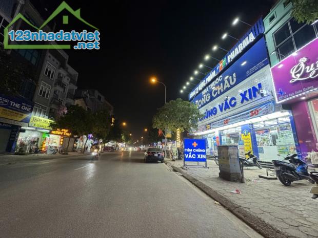 HOA HẬU - ĐẸP NHẤT MẶT PHỐ NGÔ XUÂN QUẢNG - 6 TẦNG THANG MÁY - KINH DOANH BẤT CHẤP - MẶT