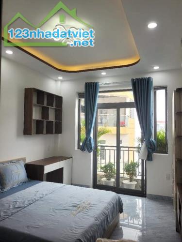 NHÀ ĐẸP THỐNG NHẤT P16 GV - GẦN SIÊU THỊ LOTTE MARK NGUYỄN VĂN LƯỢNG - HXH - DT 74M² - 3 T - 1