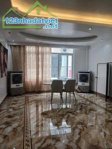 CHỈ 9.5 TỶ - 60M2 TỨ LIÊN - 5T 4 NGỦ - 2 THOÁNG - KINH DOANH - Ô TÔ - 0983458219