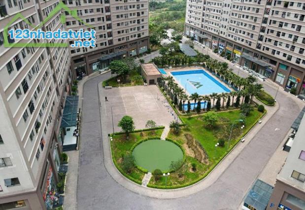 Cho thuê chung cư 1 + 1PN 1WC 49m2 tầng thấp view nội khu Xuân Mai Complex, Tố Hữu, - 1