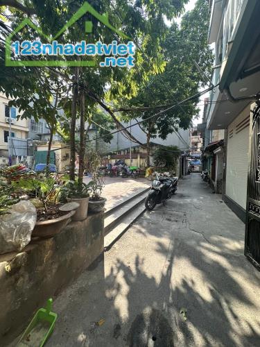 Bán nhà 5 tầng ngõ 217 Trần Phú sau nhà có khe thoáng giá đầu tư chỉ 6 tỷ sổ đỏ chính chủ