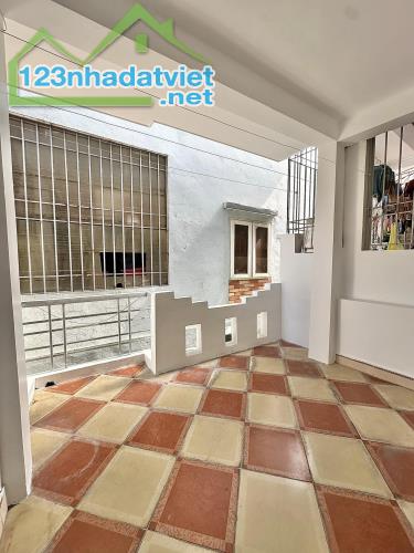 Bán nhà 5 tầng ngõ 217 Trần Phú sau nhà có khe thoáng giá đầu tư chỉ 6 tỷ sổ đỏ chính chủ - 4