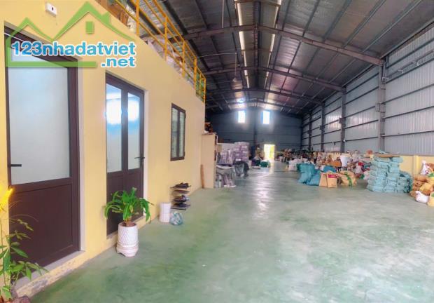 cho thuê kho xưởng ở Thanh Oai tổng diện tích 1000m2 kho xưởng đã dựng 800m2 xưởng bên