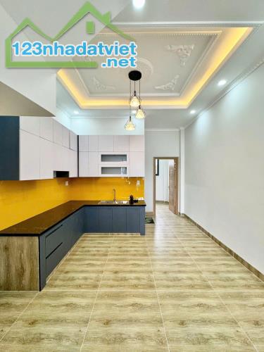 Nhà 3 lầu hoàn công 3ty6 ngay chợ Bửu Hoà Biên Hoà đường xe hơi - 3
