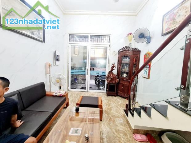 Nhà ngõ 243 Tam Trinh, Hoàng Mai: 34 m2, 3 tầng, mt 4m, 💵5.4 tỷ  ➡️NHÀ ĐẸP Ở NGAY - 2 MẶT - 3