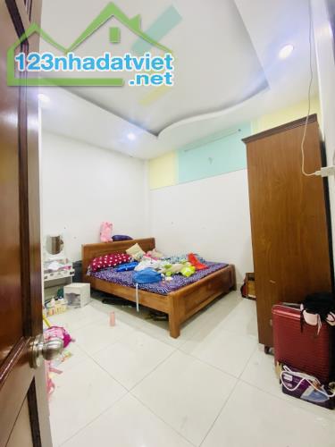 +🏠 NGỘP SIÊU PHẨM GIÁ RẺ BÁN NHÀ ĐS2 BHHB BÌNH TÂN 4X14M 3LAU CHỈ 4,6TY - 4