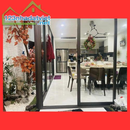 Tuyệt đỉnh nhà phố Hồng Tiến - Ô tô tránh KD - Căn góc 92m2*7T*5.2m, thang máy, view hồ