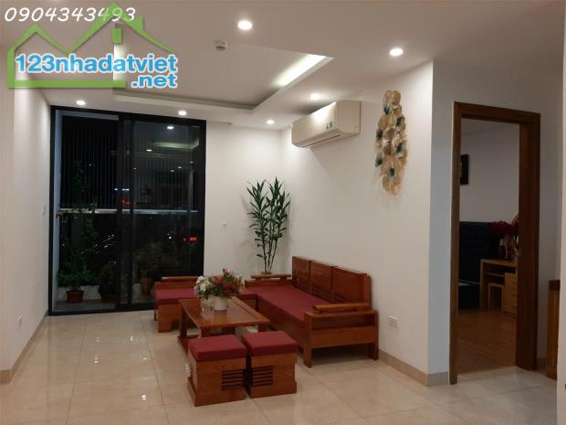 CHÍNH CHỦ CHO THUÊ CĂN HỘ TẠI CHUNG CƯ CENTER POINT 110, PHƯỜNG QUAN HOA, CẦU GIẤY, HÀ NỘI