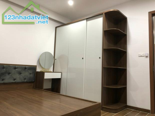 TÒA CĂN HỘ DỊCH VỤ, NGÕ 38, XUÂN LA- KD- THANG MÁY: 85M X7T, MT 5,5M, GIÁ 19 TỶ. - 1