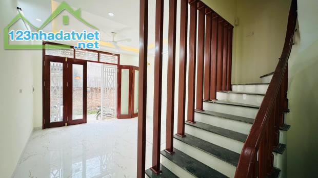 Gần cầu Tân Phú nhà 47m2 x 4T,ngõ thông Ôtô vào,gần trường học,UB xã,chợ,di chuyển Mỹ Đình - 2