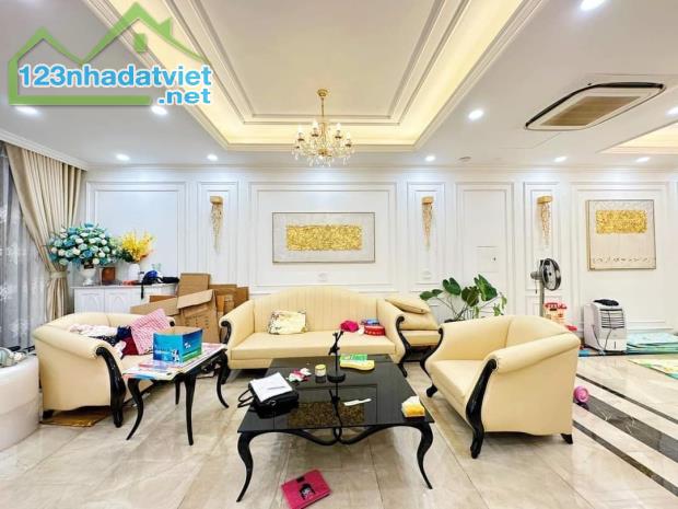 Nhà đẹp đấu giá Mậu Lương 7 tầng thang máy 17 tỷ - 1