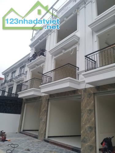 Bán nhà dt 74m2, 4 tầng, Đại Thành gần KĐT Đô Nghĩa, ĐH Phenikaa, ô tô vào nhà, giá 4.1 tỷ