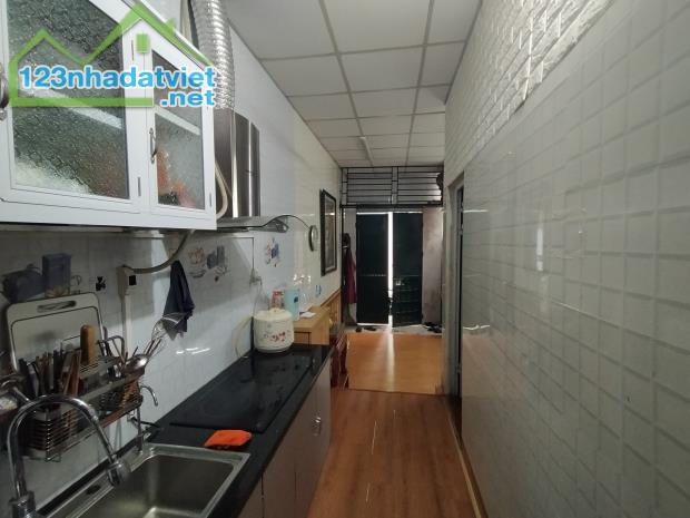 VT ĐẸP! Bán nhà Lạc Long Quân, Cầu Giấy KINH DOANH - Ô TÔ 40M2 GIÁ RẺ! - 4