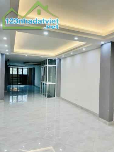 Bán Building 105m2 7 tầng  MP Quang Trung , Hà Đông . Khu vực đẹp nhất tuyến phố . - 1